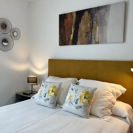 Apartment Exclusive On The First Line - Inmodream